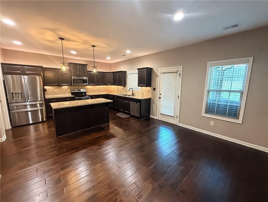 320 Cliffhaven Property Photo 4
