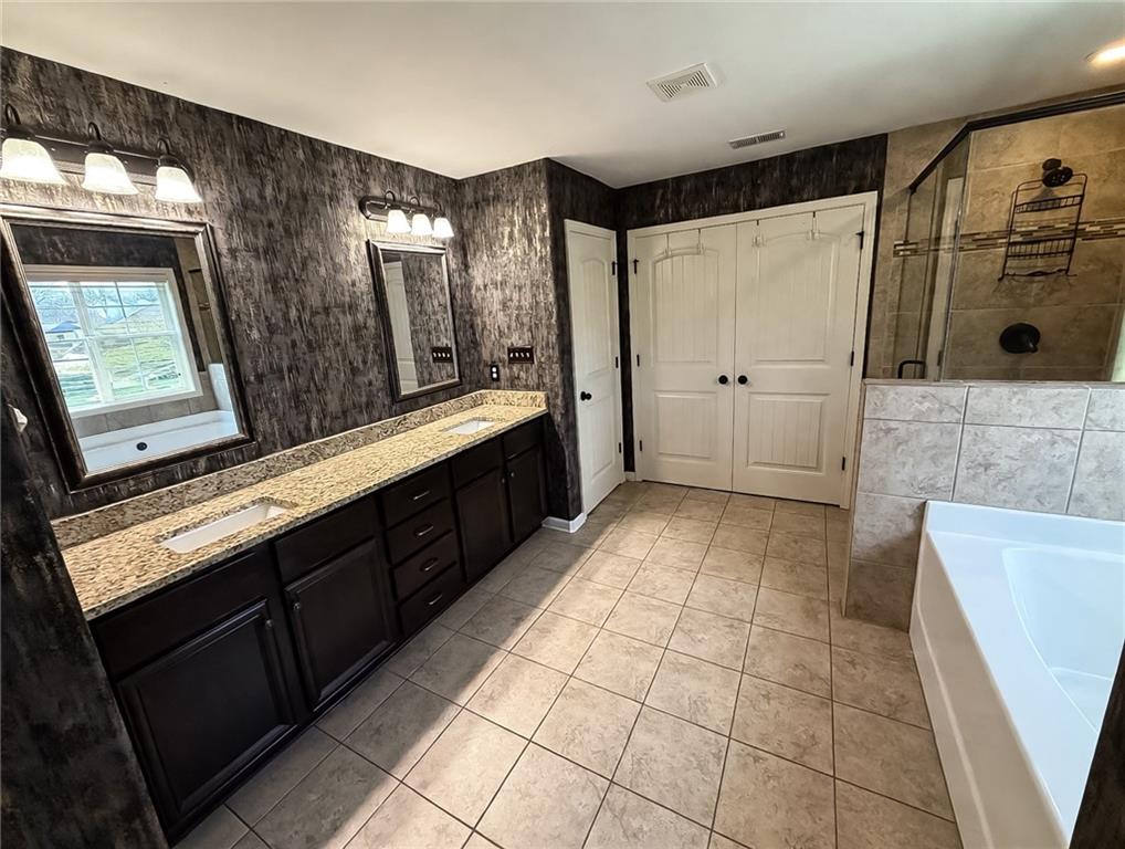 320 Cliffhaven Property Photo 13