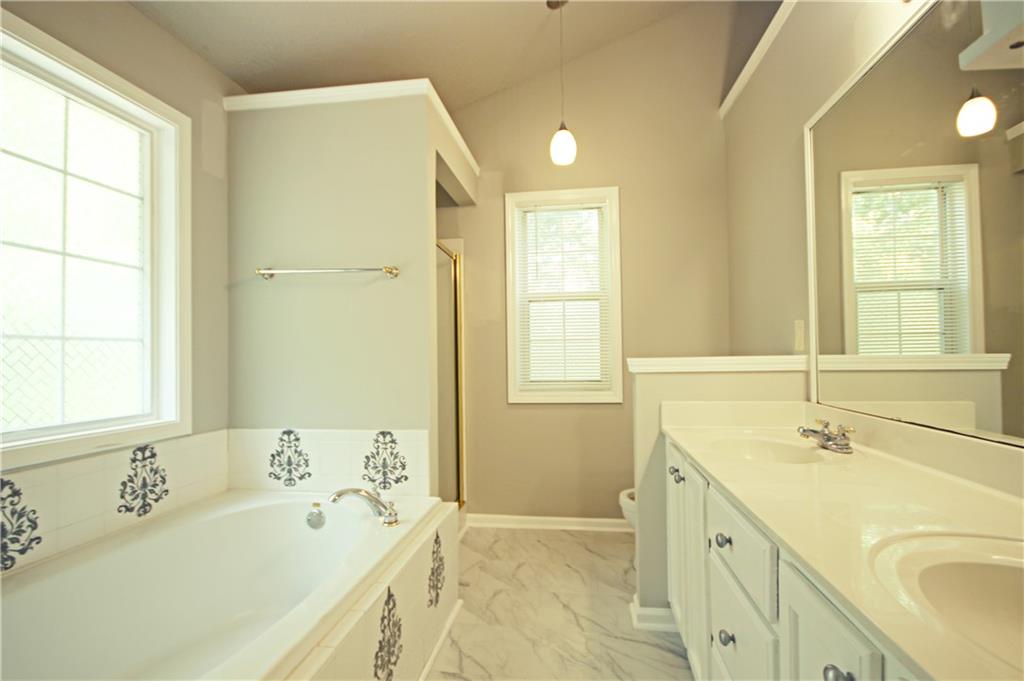 1030 Soaring Drive Property Photo 5