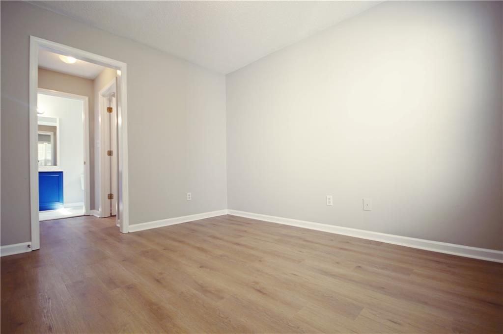 1030 Soaring Drive Property Photo 18
