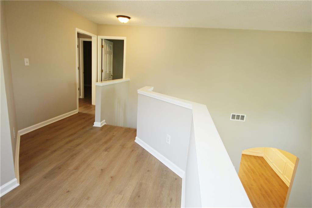 1030 Soaring Drive Property Photo 27