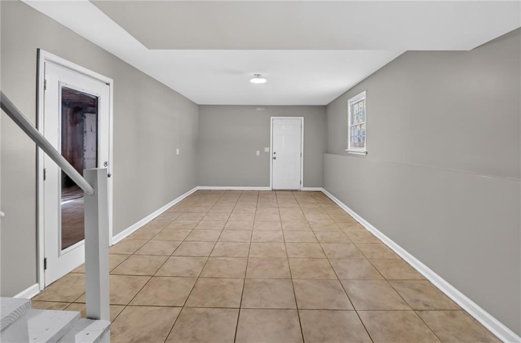2932 Brett Circle Nw Property Photo 22