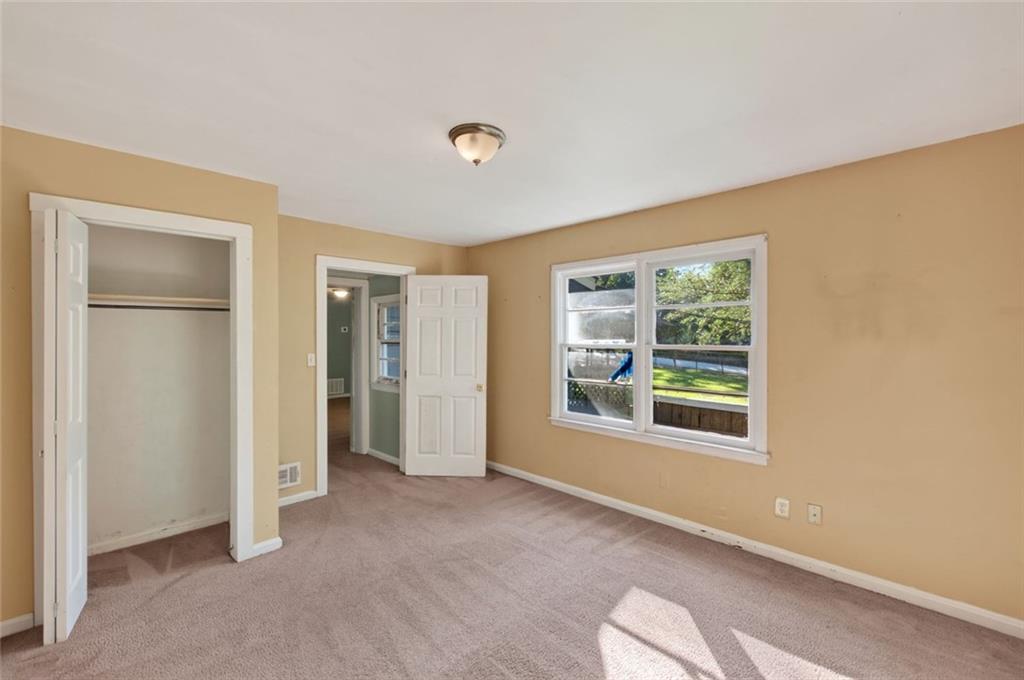 5749 Pinecrest Road Property Photo 4