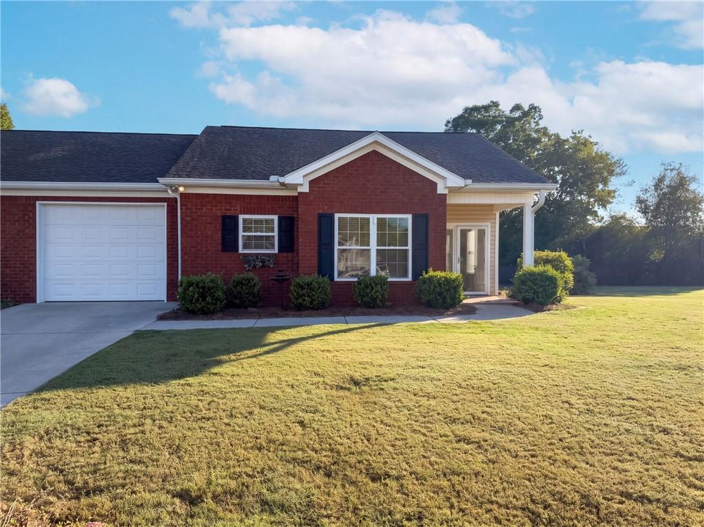 152 Jabrok Circle Property Photo 1