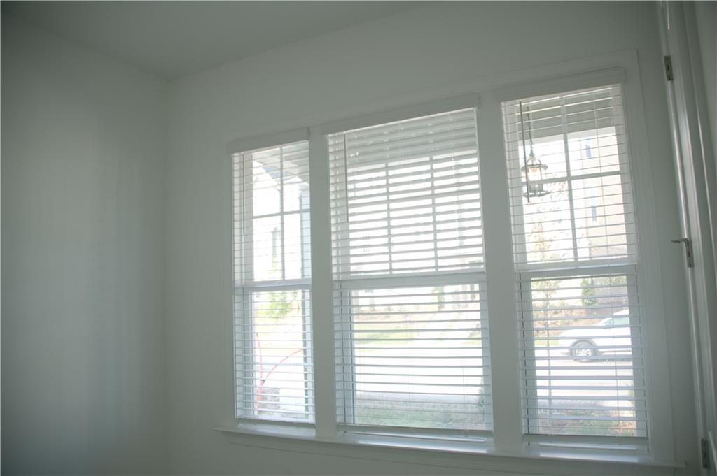4381 Encore Blvd Property Photo 3
