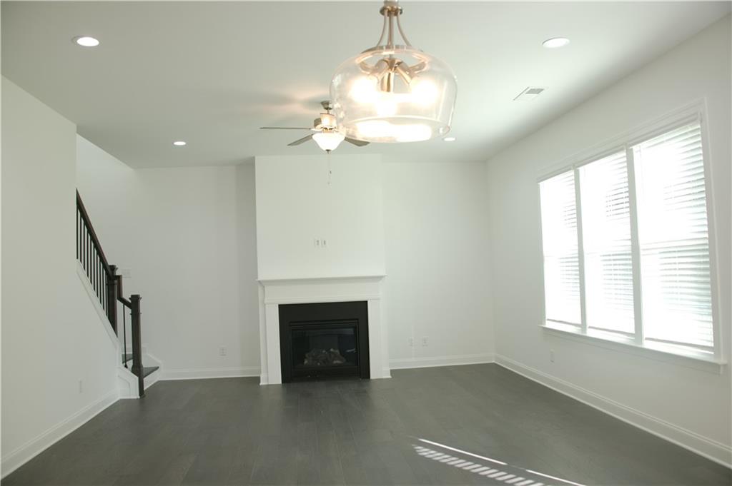4381 Encore Blvd Property Photo 7