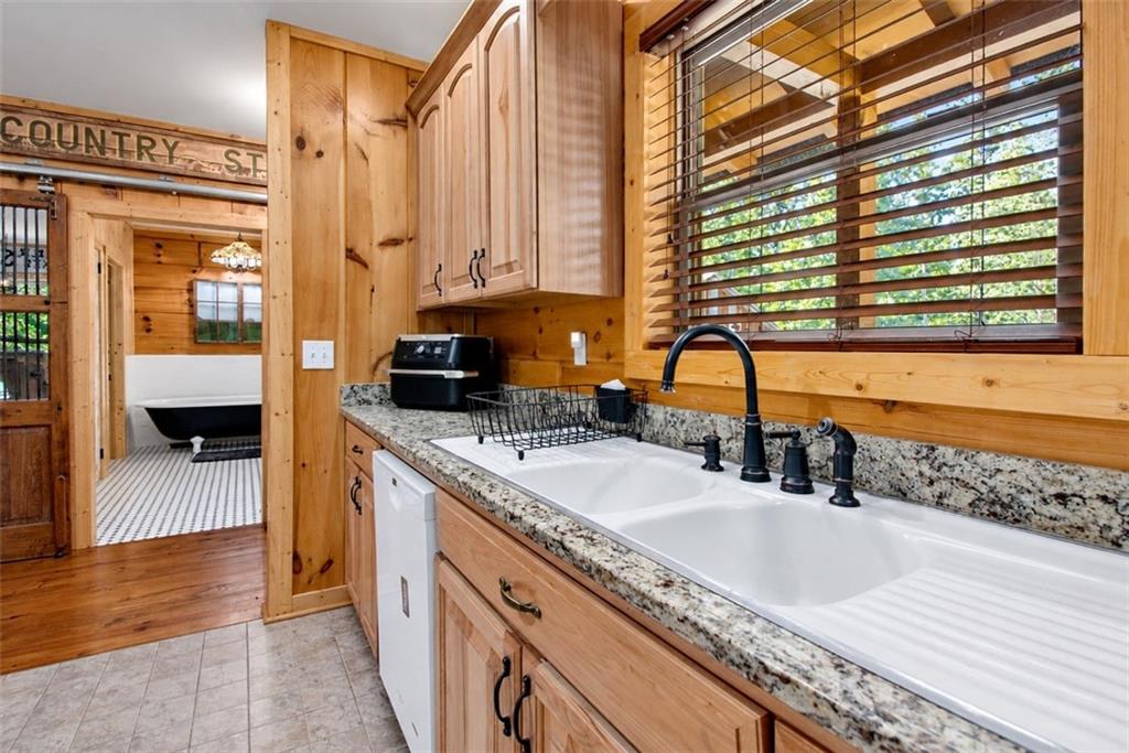 53 Charles Arthur Avenue Property Photo 4