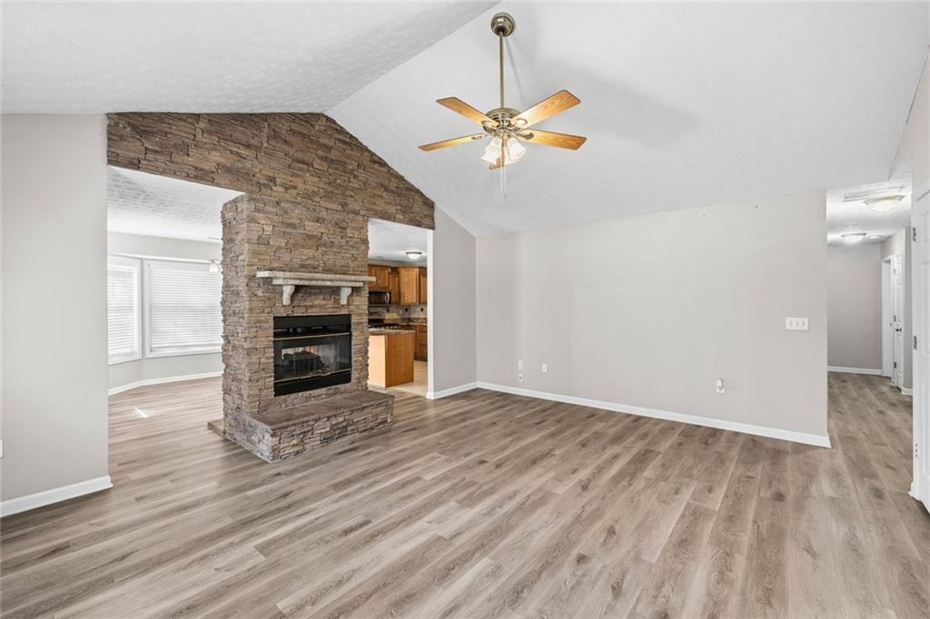 130 The Falls Boulevard Property Photo 4