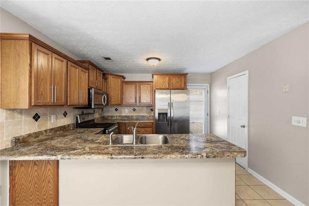 130 The Falls Boulevard Property Photo 8