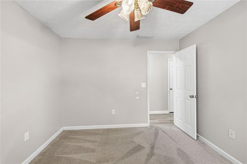 130 The Falls Boulevard Property Photo 12