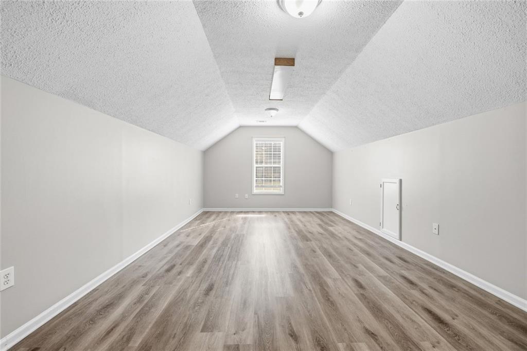 130 The Falls Boulevard Property Photo 20