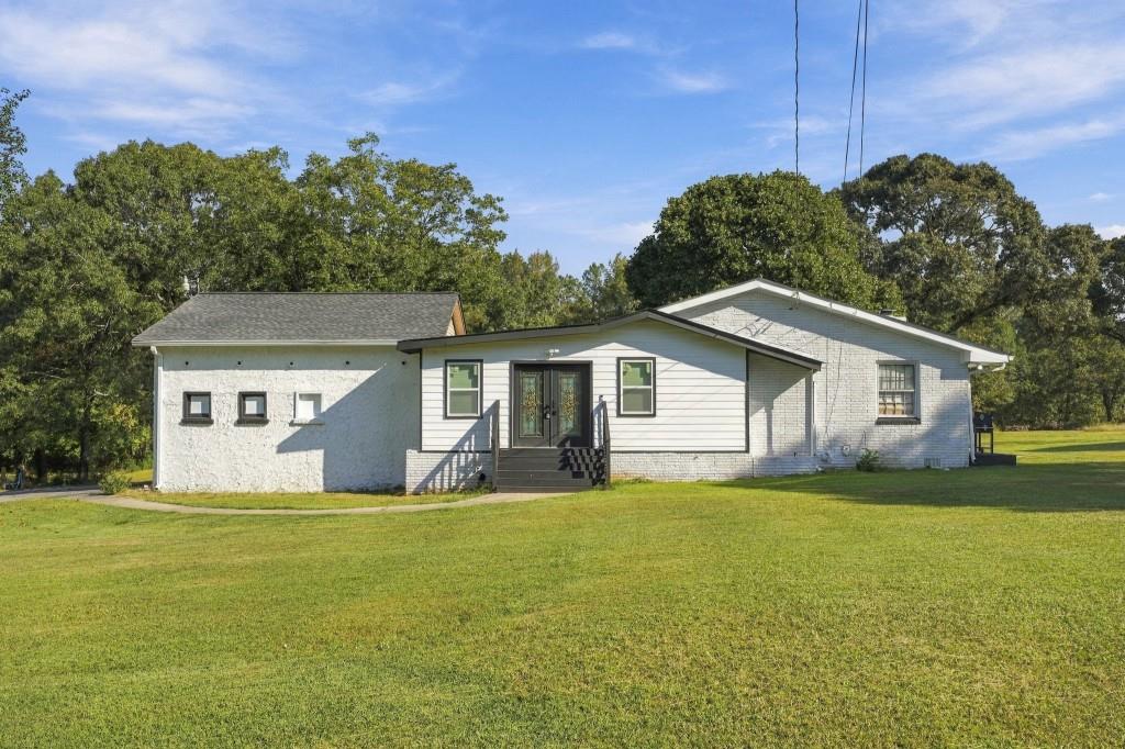 8736 Camp Road Property Photo 7