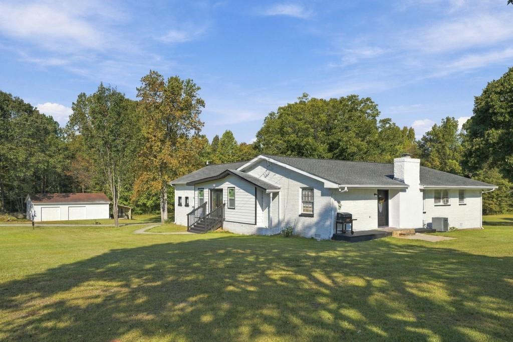 8736 Camp Road Property Photo 9