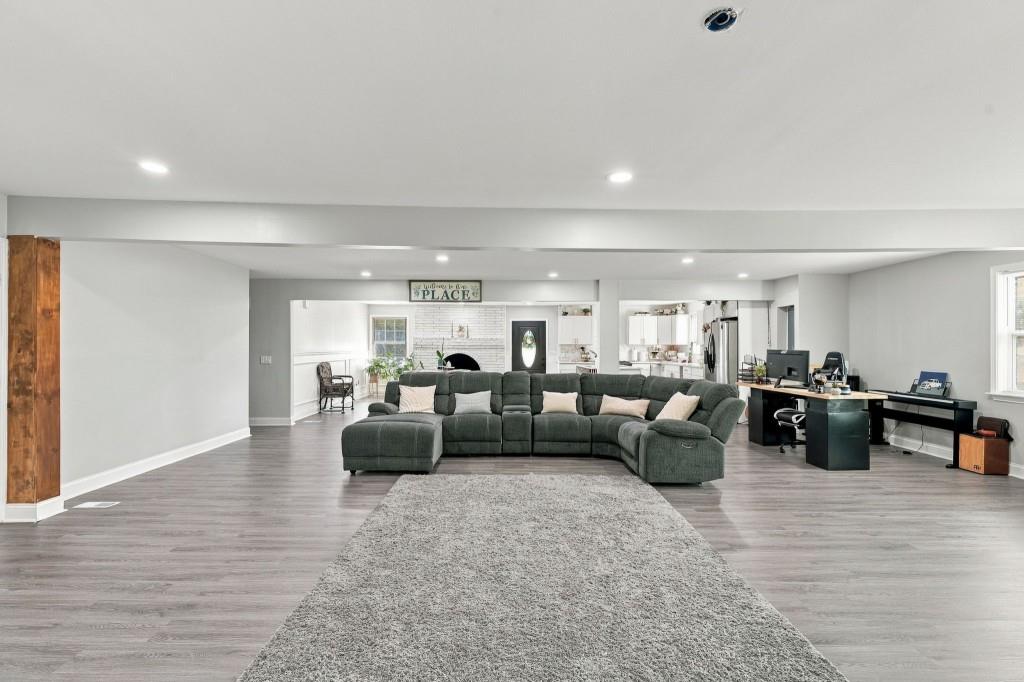 8736 Camp Road Property Photo 14