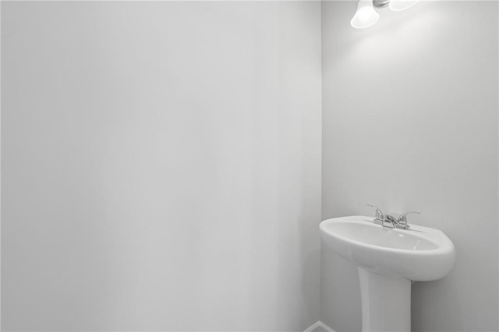 129 Bloomfield Circle Property Photo 5