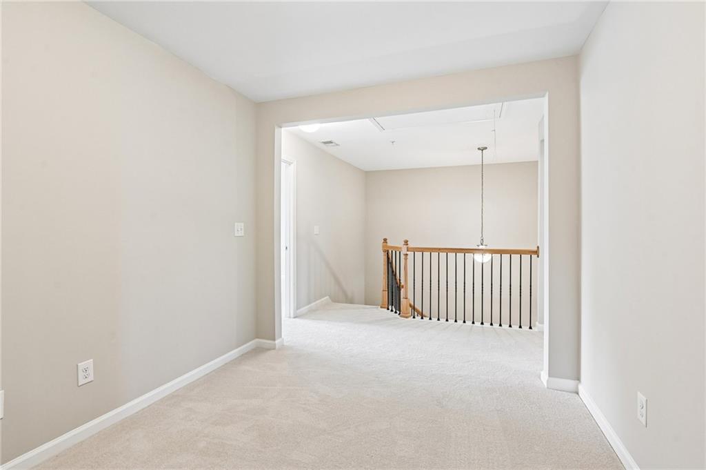 1208 Foxcroft Lane Property Photo 13