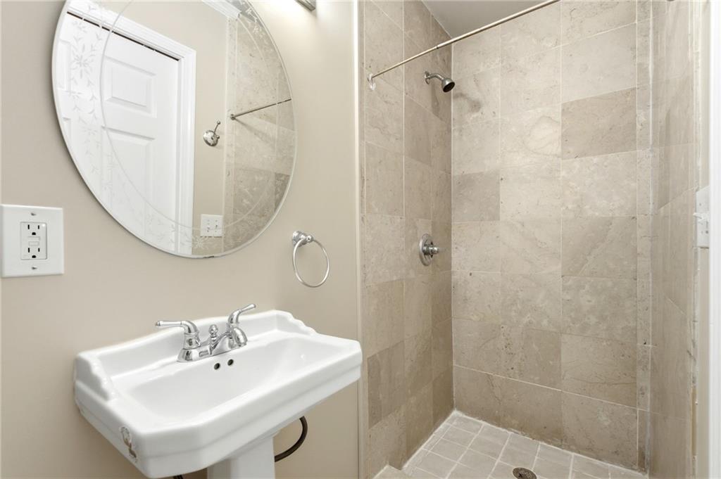 2938 Dover Drive Property Photo 16