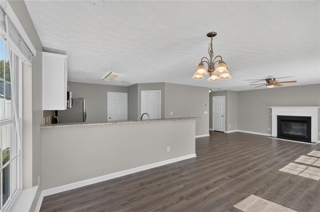 48 Chalet Crossing Property Photo 8