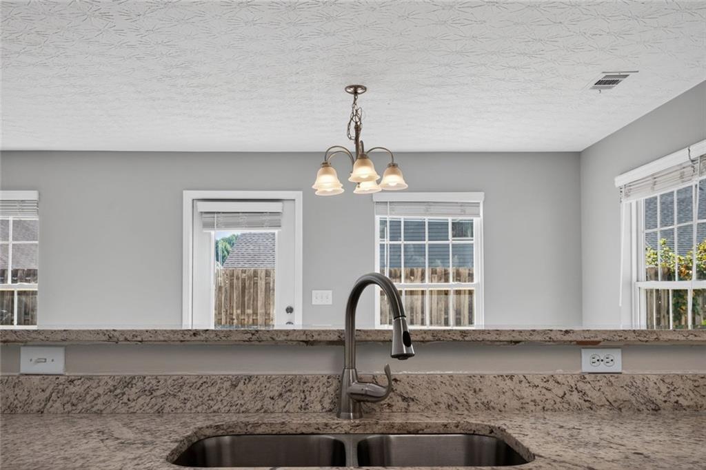 48 Chalet Crossing Property Photo 11
