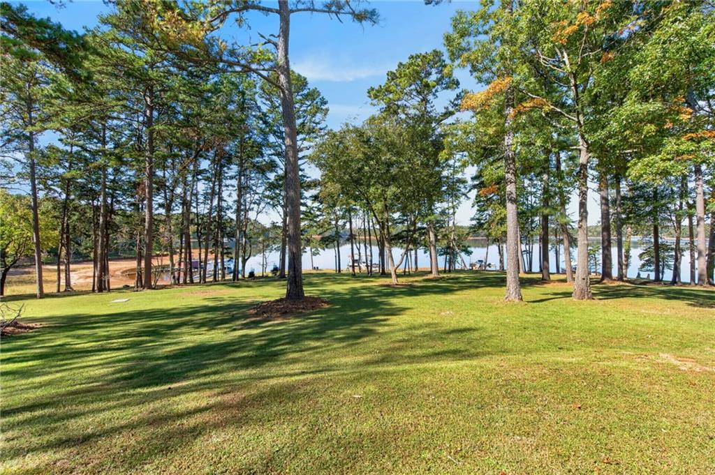 3195 Arrowhead Drive Property Photo 4