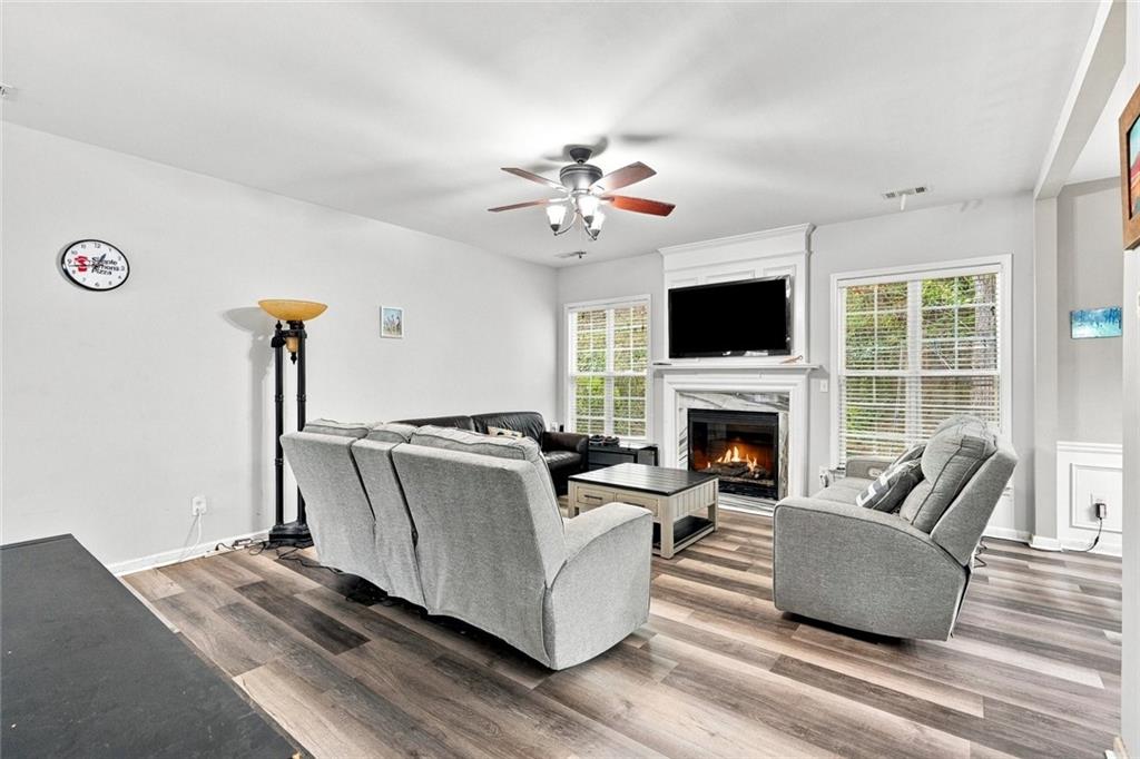 2037 Fosco Drive Property Photo 8
