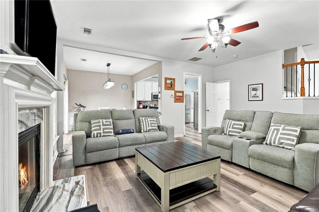 2037 Fosco Drive Property Photo 10