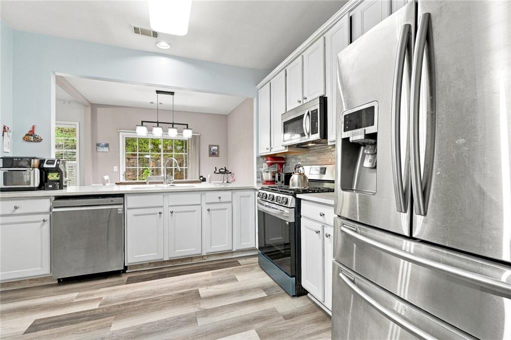 2037 Fosco Drive Property Photo 17