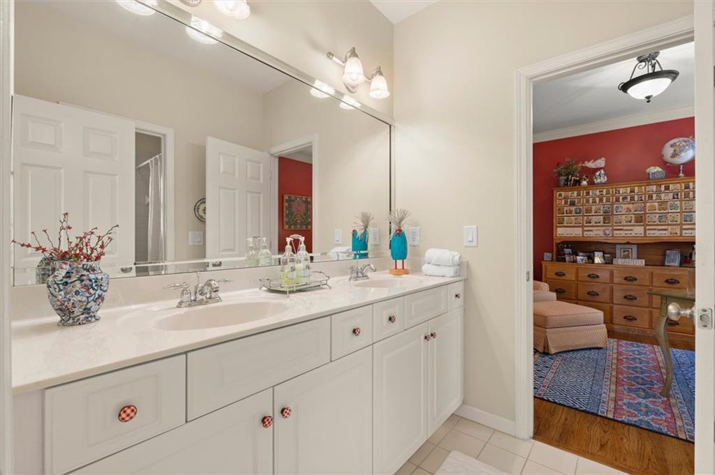560 Kendemere Pointe Property Photo 26