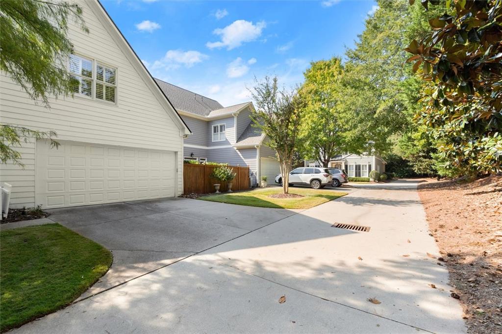 560 Kendemere Pointe Property Photo 36