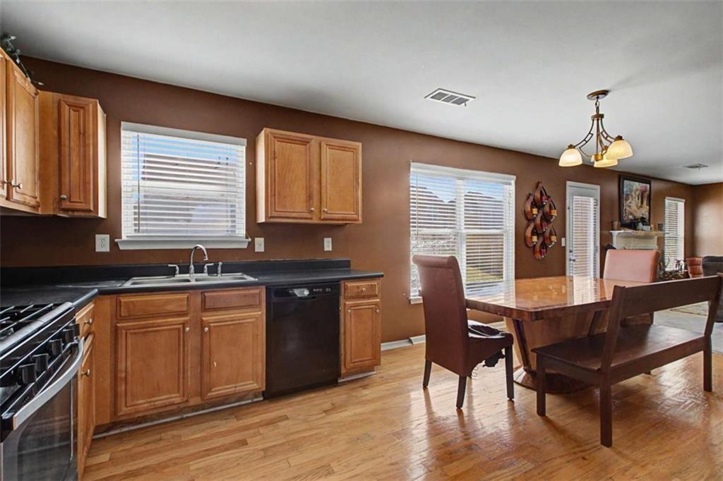 11608 Sarah Loop Property Photo 26