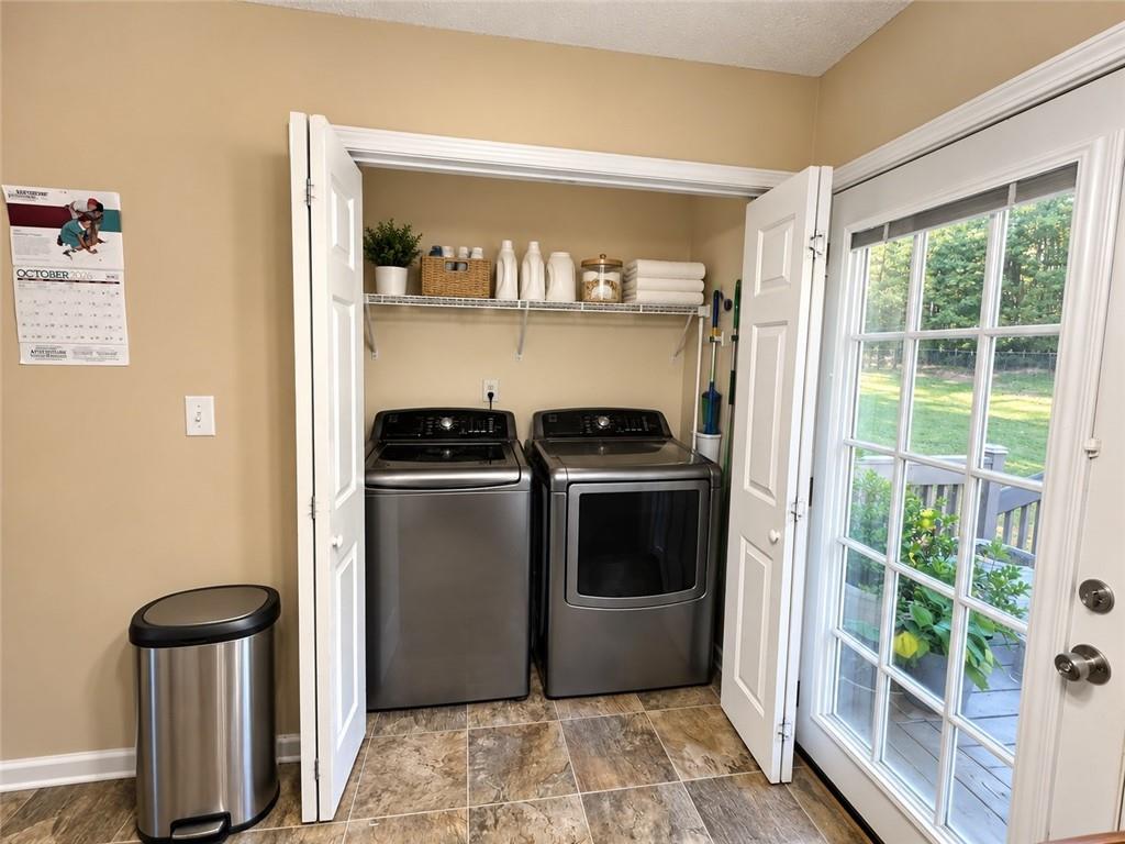 178 Pebblebrook Way Property Photo 6