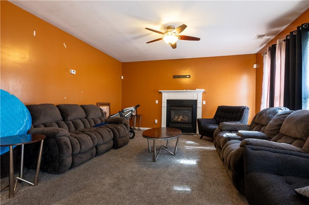 485 Greyhawk Way Property Photo 4
