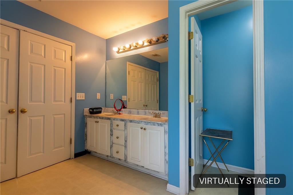 485 Greyhawk Way Property Photo 19