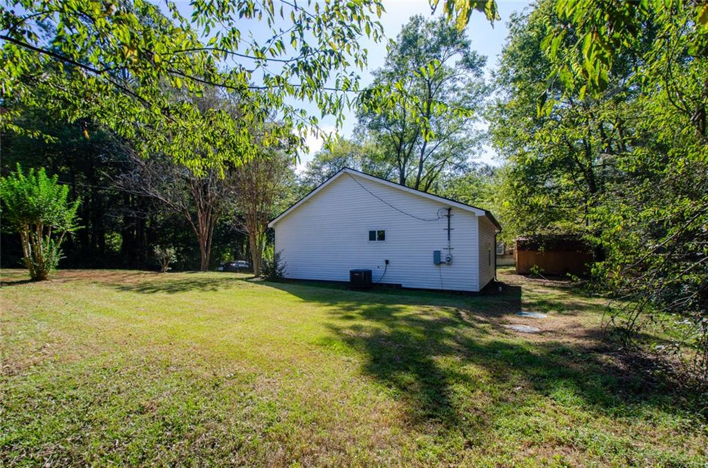 19 Lakeview Drive Se Property Photo 24