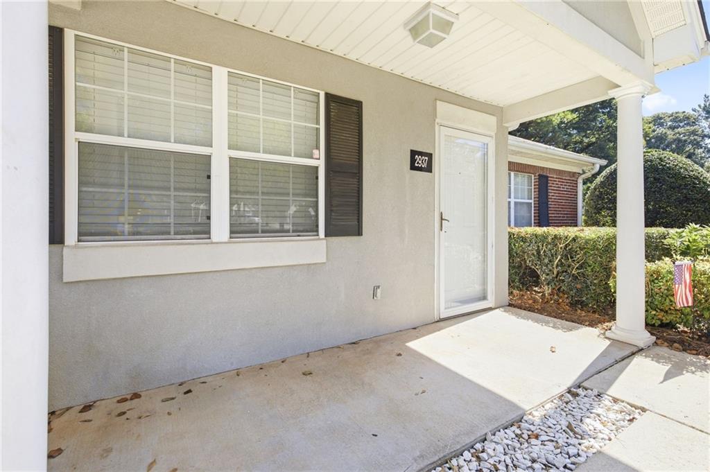 2937 Florence Drive Property Photo 4