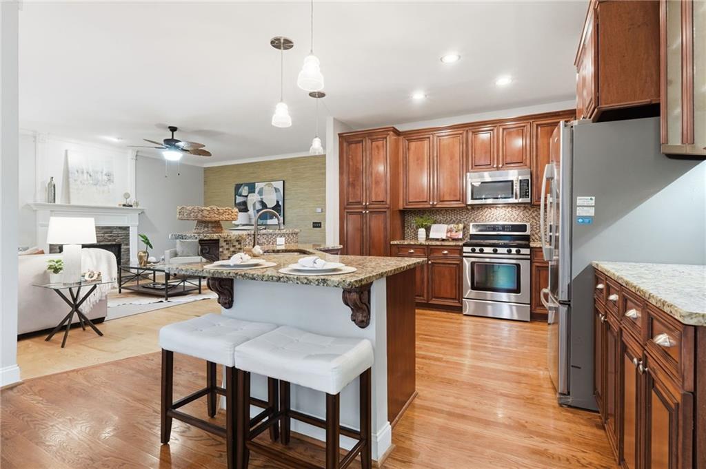 7350 Devonhall Way Property Photo 16