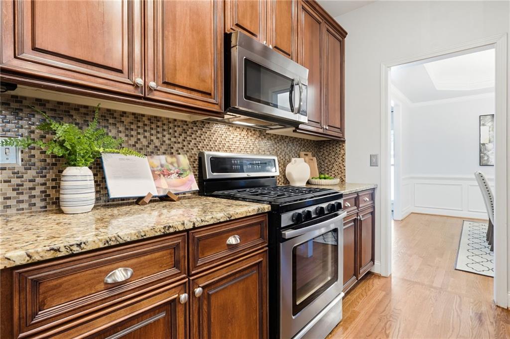 7350 Devonhall Way Property Photo 21