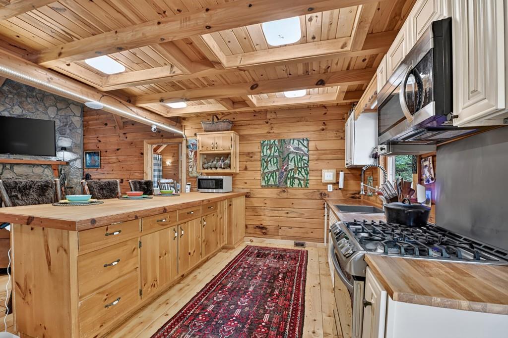 7856555 Property Photo 16