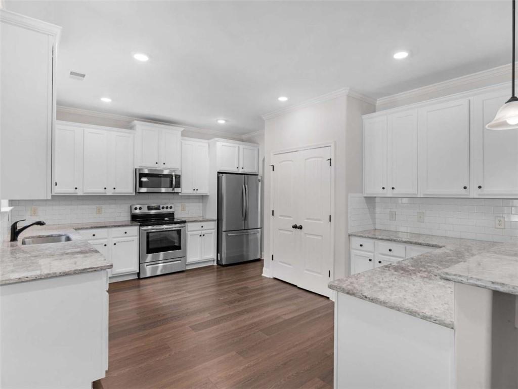 146 Aubree Way Property Photo 10
