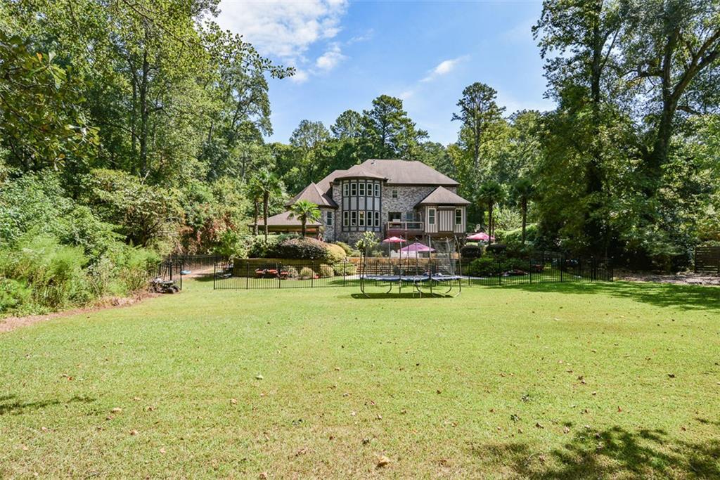 2210 Spalding Drive Property Photo 8