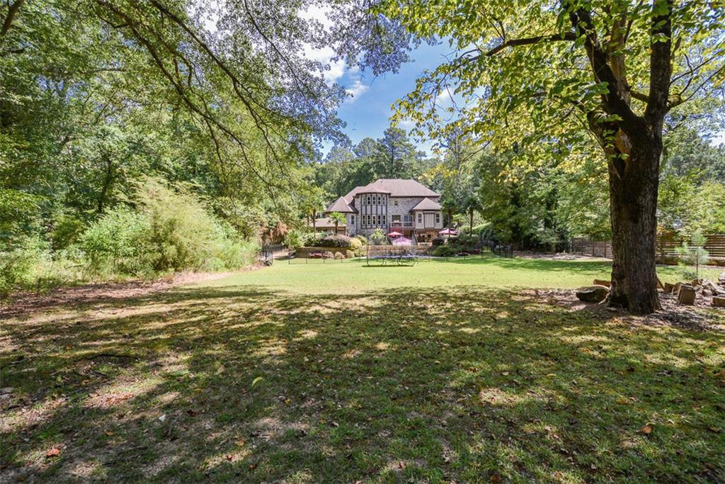 2210 Spalding Drive Property Photo 9