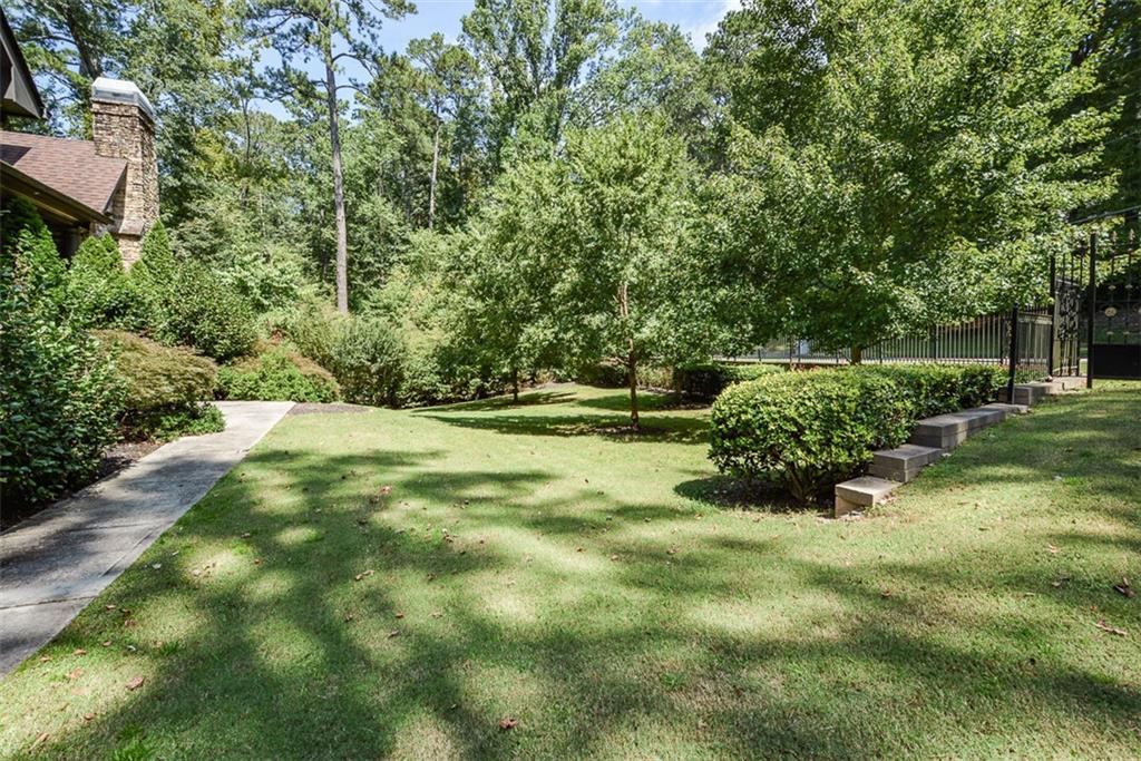 2210 Spalding Drive Property Photo 14