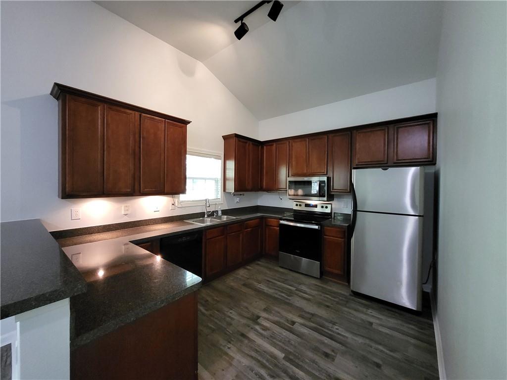 6885 White Walnut Way Property Photo 4