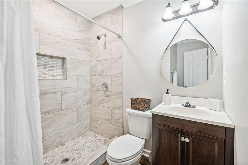 858 Linda Way Property Photo 18
