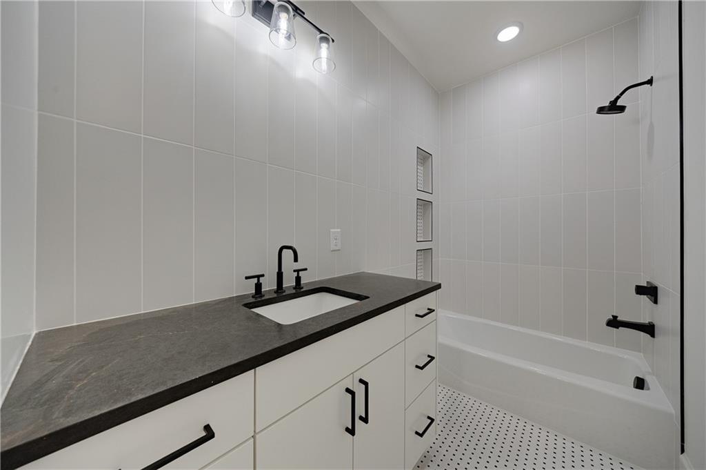 141 North Trace Property Photo 74