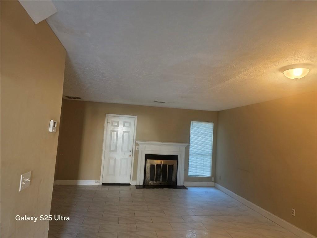 4672 Longman Way Property Photo 4