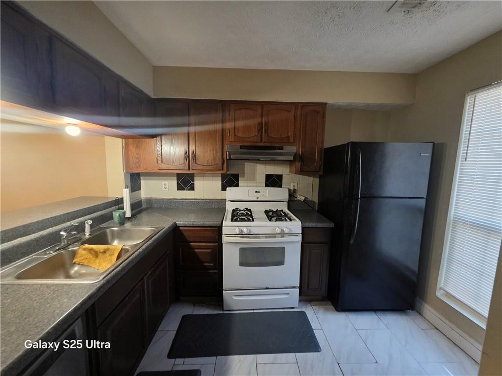 4672 Longman Way Property Photo 7