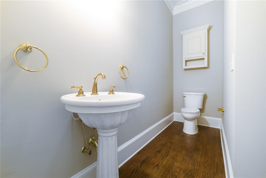710 Henley Fields Circle Property Photo 32