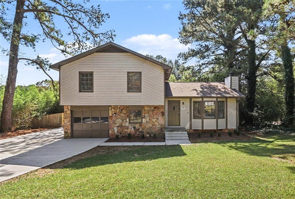 3232 Bromley Rowe Nw Property Photo 3