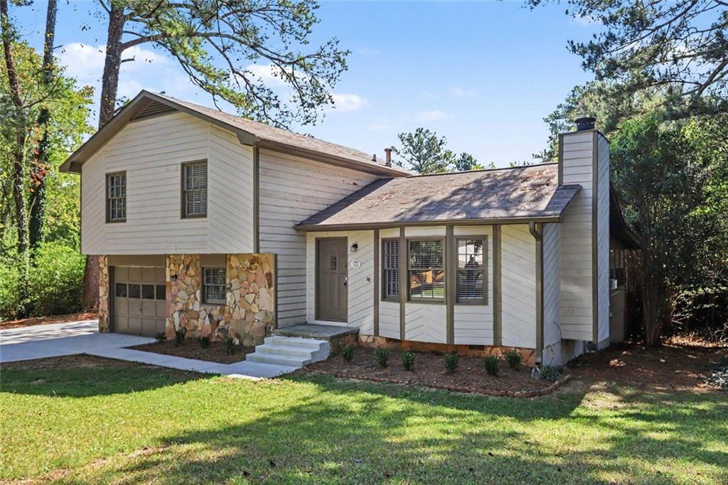 3232 Bromley Rowe Nw Property Photo 4